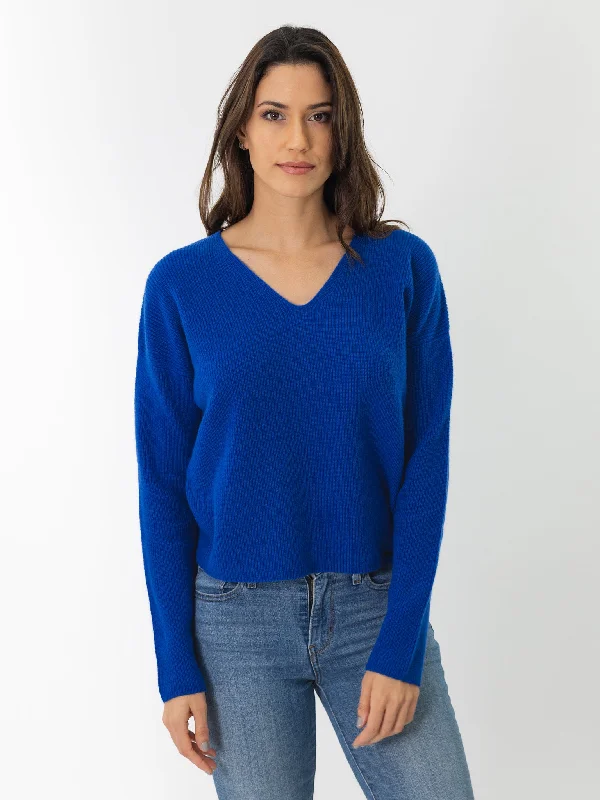 CANGGU V NECK SWEATER Modern Contemporary Chic