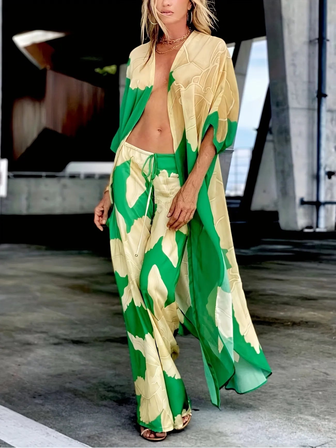 Exotic Green & Gold Kimono Duster and Pants Set Casual Skinny Fit Pants