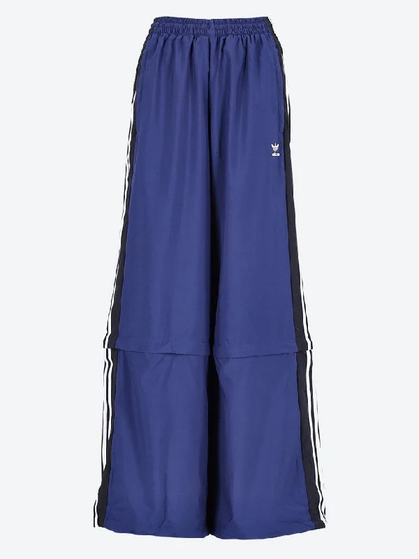 Tracksuit pants Classic Pleated Pants