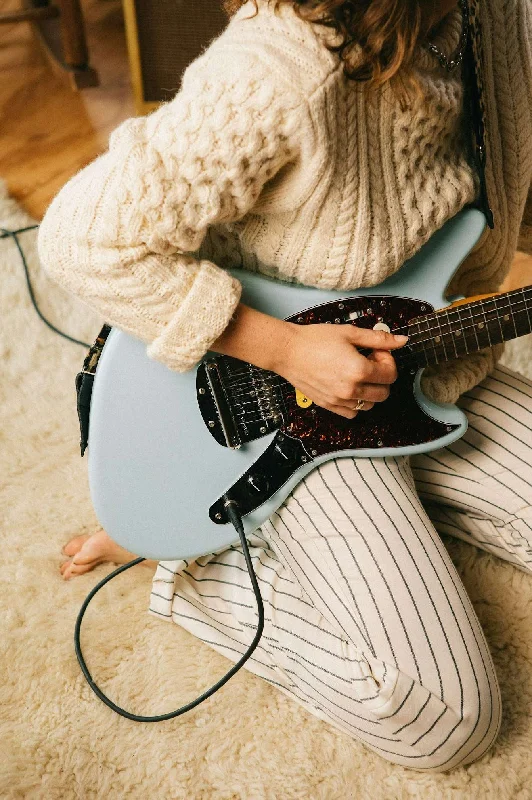 Classic Fisherman Cable Knit Sweater - Unisex|-|Chandail Classic Fisherman Cable Knit - Unisexe Satin Fabric Silk Fabric Chiffon Fabric