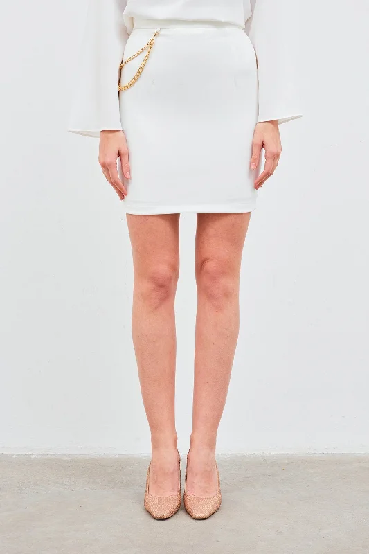 Mini Skirt with Chain Accessories - White silk skirt smooth