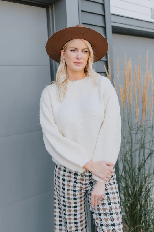 The Faye Sweater - Ecru Slim Fit Regular Fit Oversized