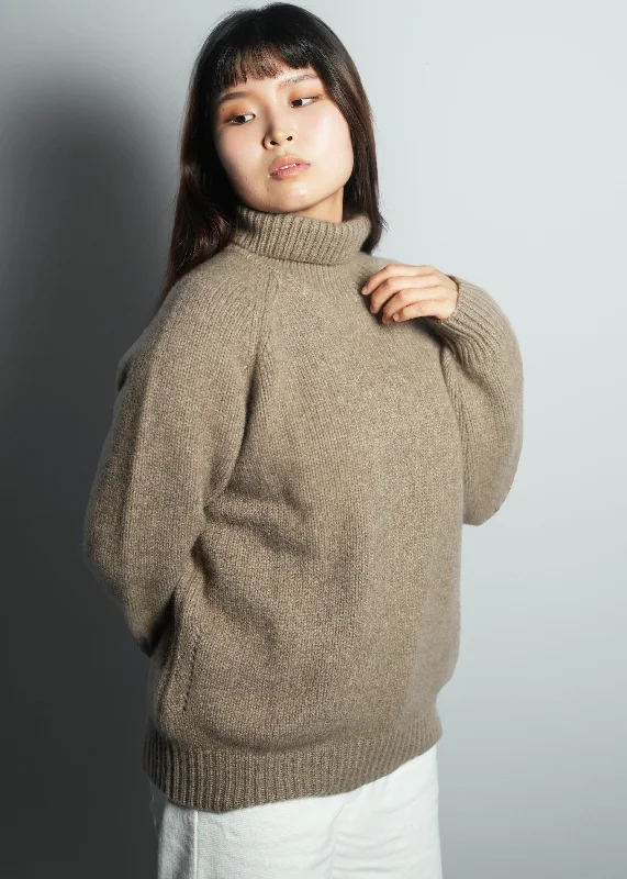 Organic Oversized Turtle Neck Sweater Elegant Classic Vintage