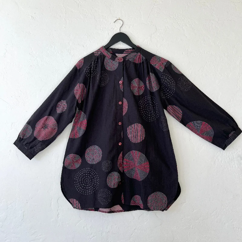 Tuck Jacket in Circle Print Snapped Jacket Toggled Jacket Drawstring Jacket