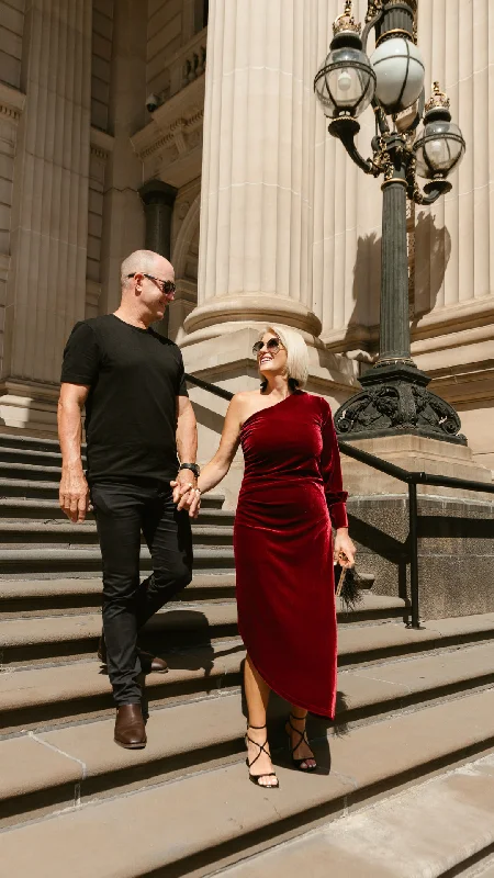 Belle Stretch Velvet Dress - Merlot