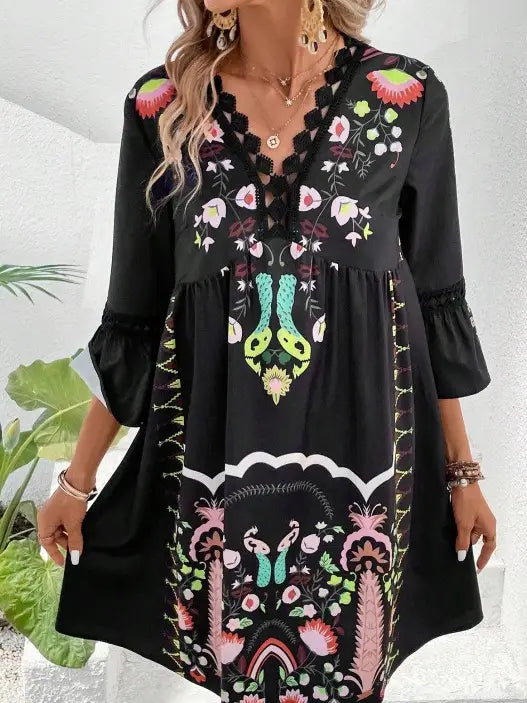 V-Neck Lace Vintage Print Dress