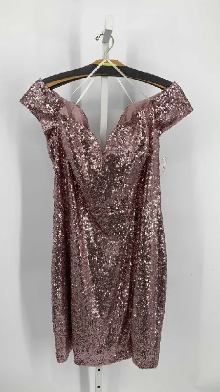 B. Darlin Dress Plus Pink 24W