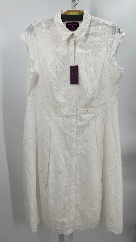 Talbot Runhof x Madeleine Dress Plus White 1X