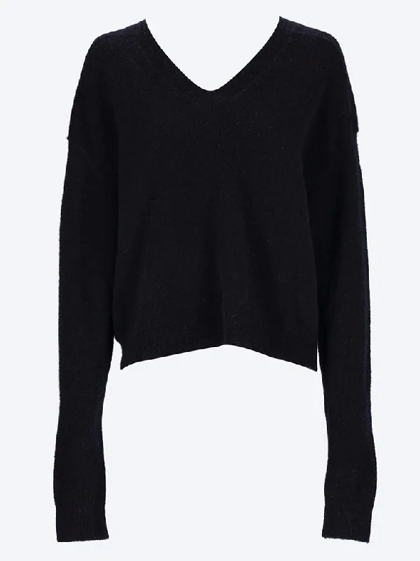 Tommy v-neck sweater