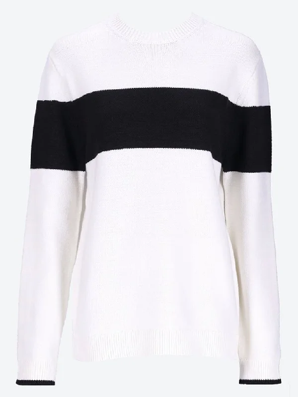 Contrast-stripe knit