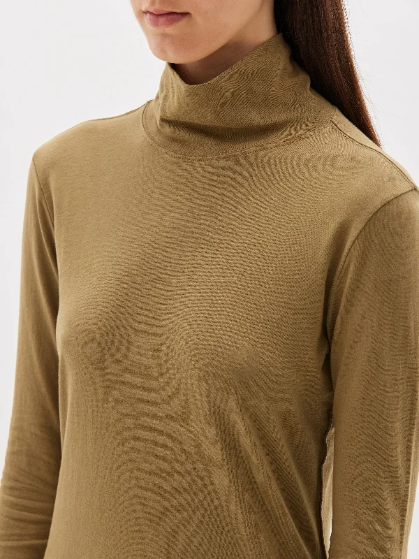 slim roll neck long sleeve t.shirt