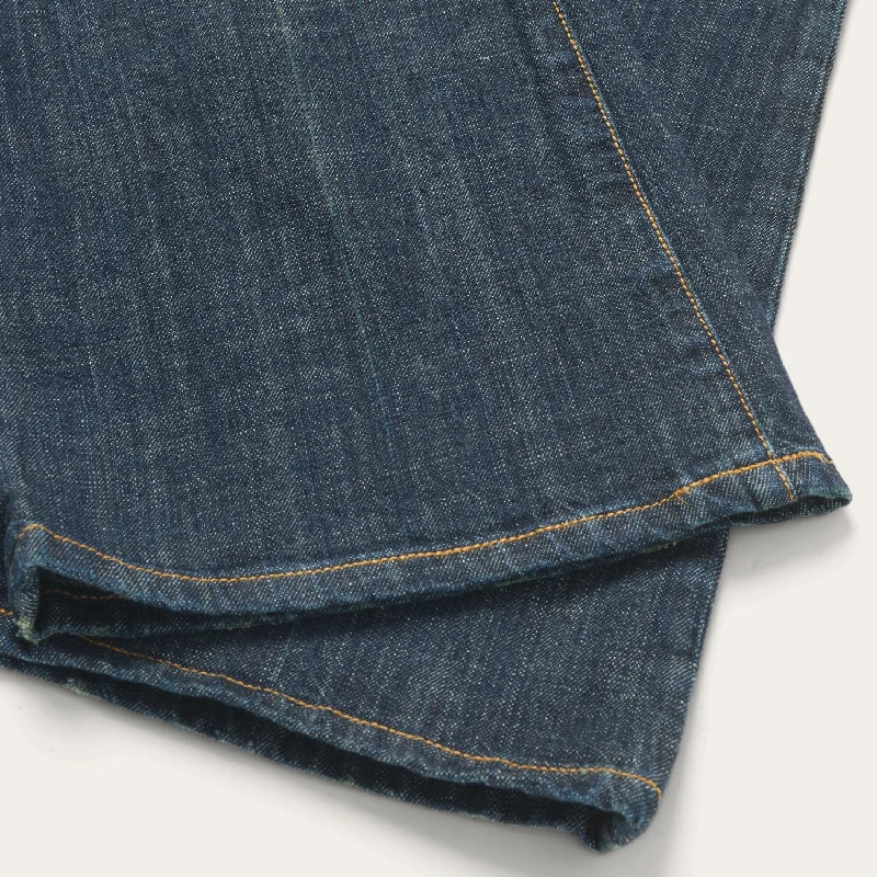 816 Classic Boot Cut Jeans In Dark Wash