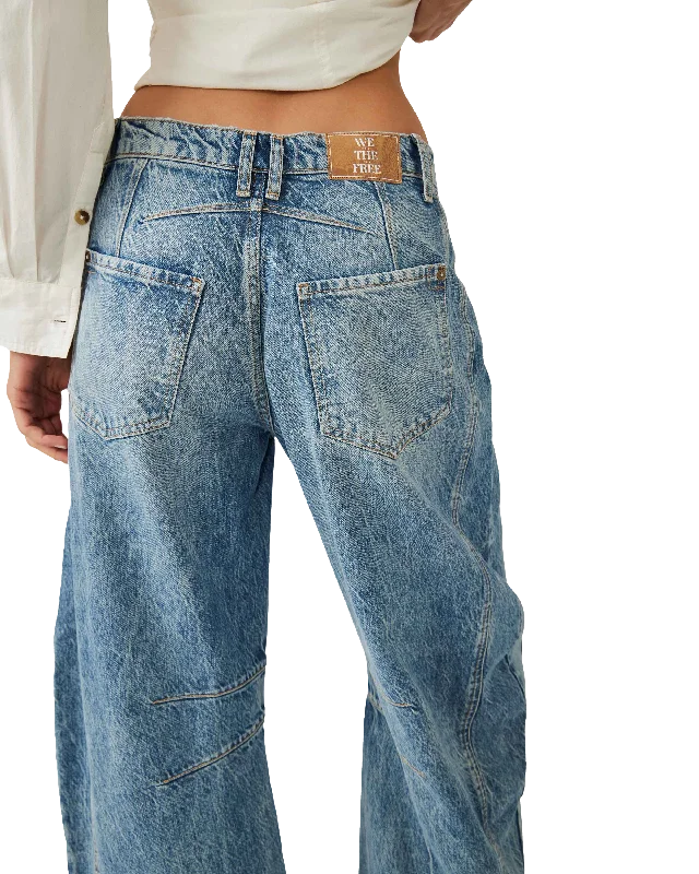 Good Luck Mid Rise Barrel Jeans in Ultra Light Beam