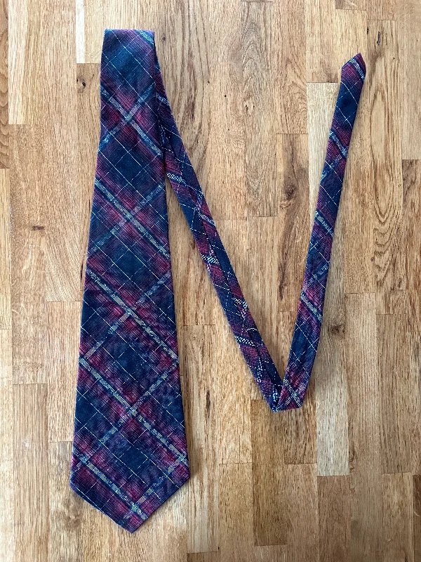 Navy&maroon tartan tie